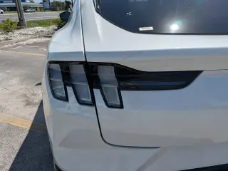 Ford Mustang Mach-E 2023 AWD Premium SUV 4 puertas