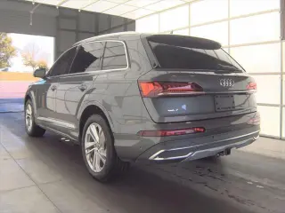 Audi Q7 2024 AWD quattro Premium Plus 45 TFSI 4dr SUV