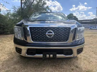 Nissan Titan 2017