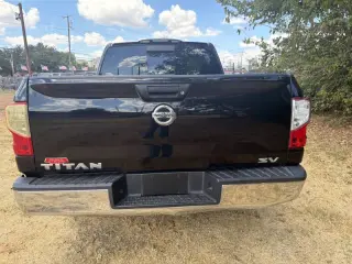 Nissan Titan 2017