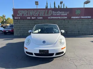 2010 Volkswagen New Beetle Convertible