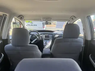 Toyota Prius Plug-in Hybrid 2014