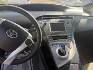 Toyota Prius Plug-in Hybrid 2014