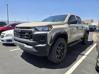 Chevrolet Colorado 2024 4x4 Trail Boss 4dr Crew Cab 5 ft. SB
