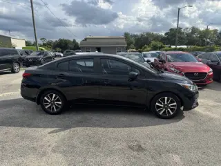 Nissan Versa 2020