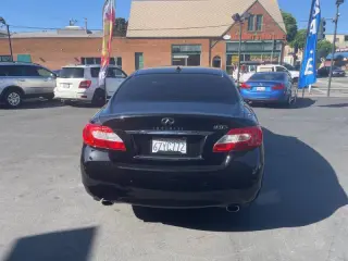 Infiniti M37 2013