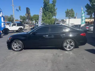 Infiniti M37 2013