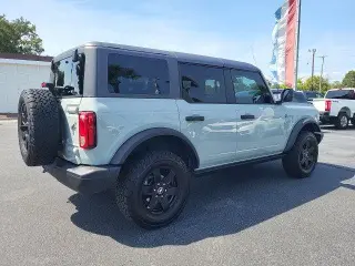 Ford Bronco 2024 4x4 Black Diamond 4dr SUV