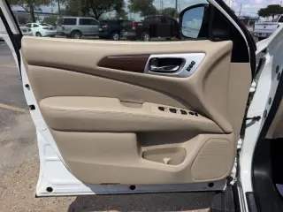 Nissan Pathfinder 2017