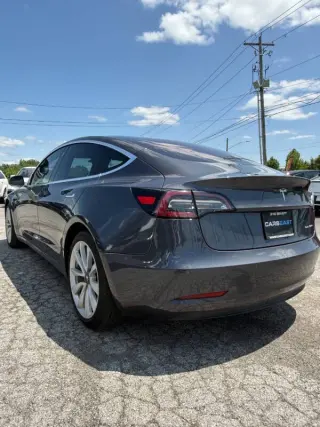 2018 Tesla Modelo 3