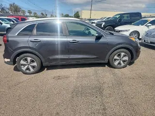 Kia Niro Plug-In Hybrid 2019 LX 4dr Crossover