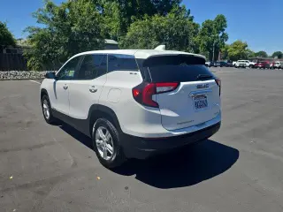 GMC Terrain 2022 AWD SLE 4dr SUV