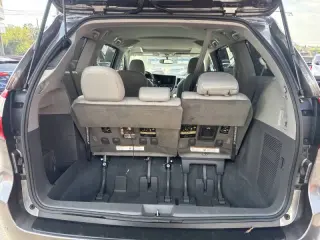 Toyota Sienna 2016