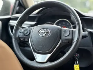 Toyota Corolla 2015