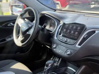 Chevrolet Malibu 2024