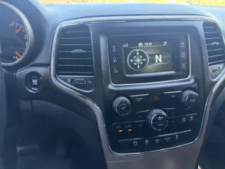 Jeep Grand Cherokee Laredo 2016