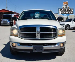 Camión Dodge Ram 1500 2006
