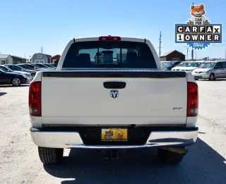 Camión Dodge Ram 1500 2006
