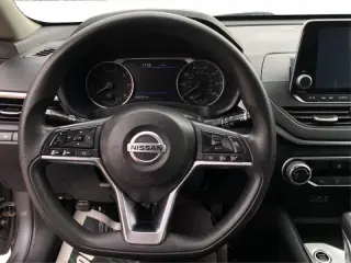 Nissan Altima 2020