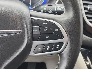 Chrysler Pacifica 2023 Touring L 4dr Mini-Van