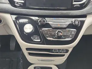 Chrysler Pacifica 2023 Touring L 4dr Mini-Van