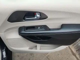 Chrysler Pacifica 2023 Touring L 4dr Mini-Van