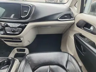 Chrysler Pacifica 2023 Touring L 4dr Mini-Van