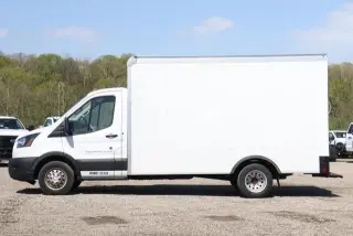 Ford Transit 2022 350 HD 2dr 138 in. WB DRW Cutaway Chassis w/9950 Lb. GVWR