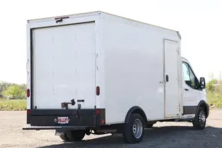 Ford Transit 2022 350 HD 2dr 138 in. WB DRW Cutaway Chassis w/9950 Lb. GVWR