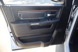 Ram 1500 2017 4x2 Laramie 4dr Crew Cab 5.5 ft. SB Pickup