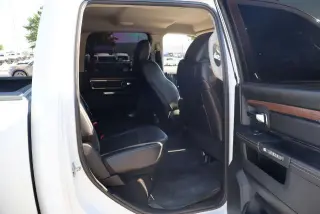 Ram 1500 2017 4x2 Laramie 4dr Crew Cab 5.5 ft. SB Pickup