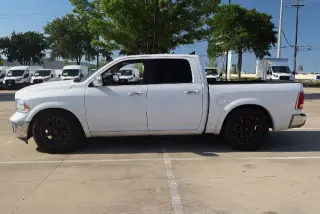 Ram 1500 2017 4x2 Laramie 4dr Crew Cab 5.5 ft. SB Pickup