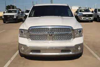 Ram 1500 2017 4x2 Laramie 4dr Crew Cab 5.5 ft. SB Pickup