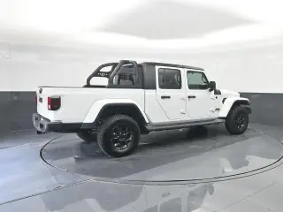 Jeep Gladiator 2023 4x4 Sport 4dr Crew Cab 5.0 ft. SB