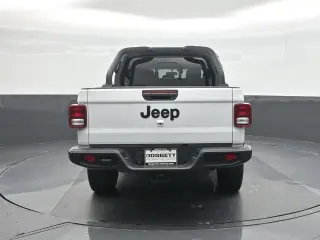 Jeep Gladiator 2023 4x4 Sport 4dr Crew Cab 5.0 ft. SB