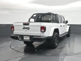 Jeep Gladiator 2023 4x4 Sport 4dr Crew Cab 5.0 ft. SB