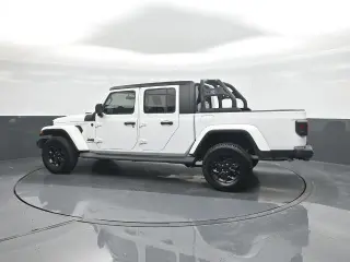 Jeep Gladiator 2023 4x4 Sport 4dr Crew Cab 5.0 ft. SB