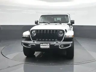 Jeep Gladiator 2023 4x4 Sport 4dr Crew Cab 5.0 ft. SB