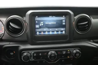 Jeep Gladiator 2023 4x4 Sport 4dr Crew Cab 5.0 ft. SB