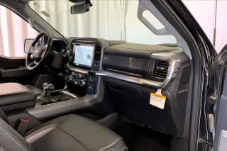 Ford F-150 2023 4x4 Platinum 4dr SuperCrew 6.5 ft. SB