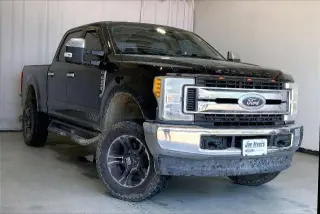 Ford F-250 Super Duty 2017 4x4 King Ranch 4dr Crew Cab 6.8 ft. SB Pickup