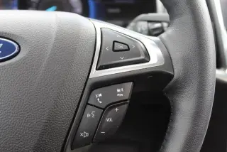 Ford Edge 2022 AWD Titanium 4dr Crossover