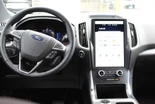 Ford Edge 2022 AWD Titanium 4dr Crossover