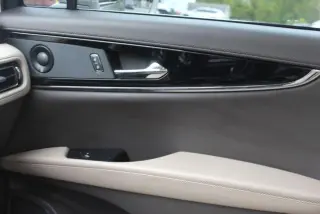 Lincoln Nautilus 2023 AWD Reserve 4dr SUV