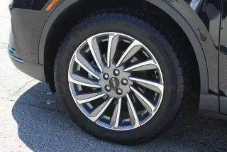 Lincoln Corsair 2023 AWD Reserve 4dr SUV