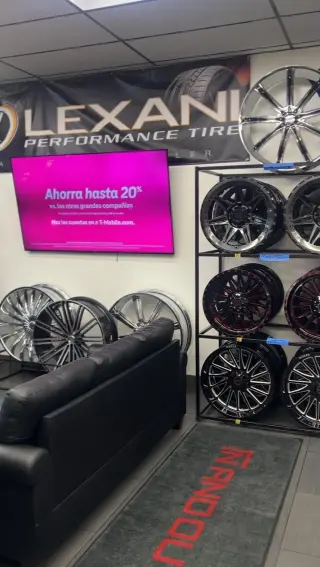 ¿VAS A COMPRAR LLANTAS? ¡PRIMERO COMPARA CON NOSOTROS!