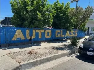 Auto Glass Window Tinting