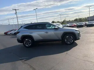 Hyundai TUCSON 2025 SEL 4dr SUV