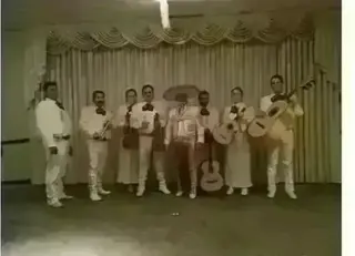 MARIACHI MÚSICA VARIABLE EN LA