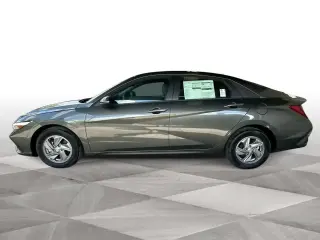 Hyundai ELANTRA 2025 SE 4dr Sedan